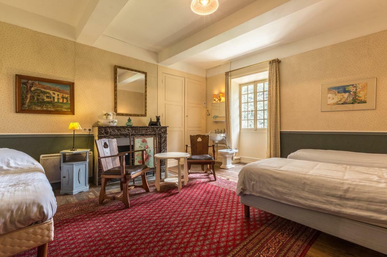 Bed and Breakfast Domaine De L'Amiral Saint-Laurent-du-Pape Exterior foto