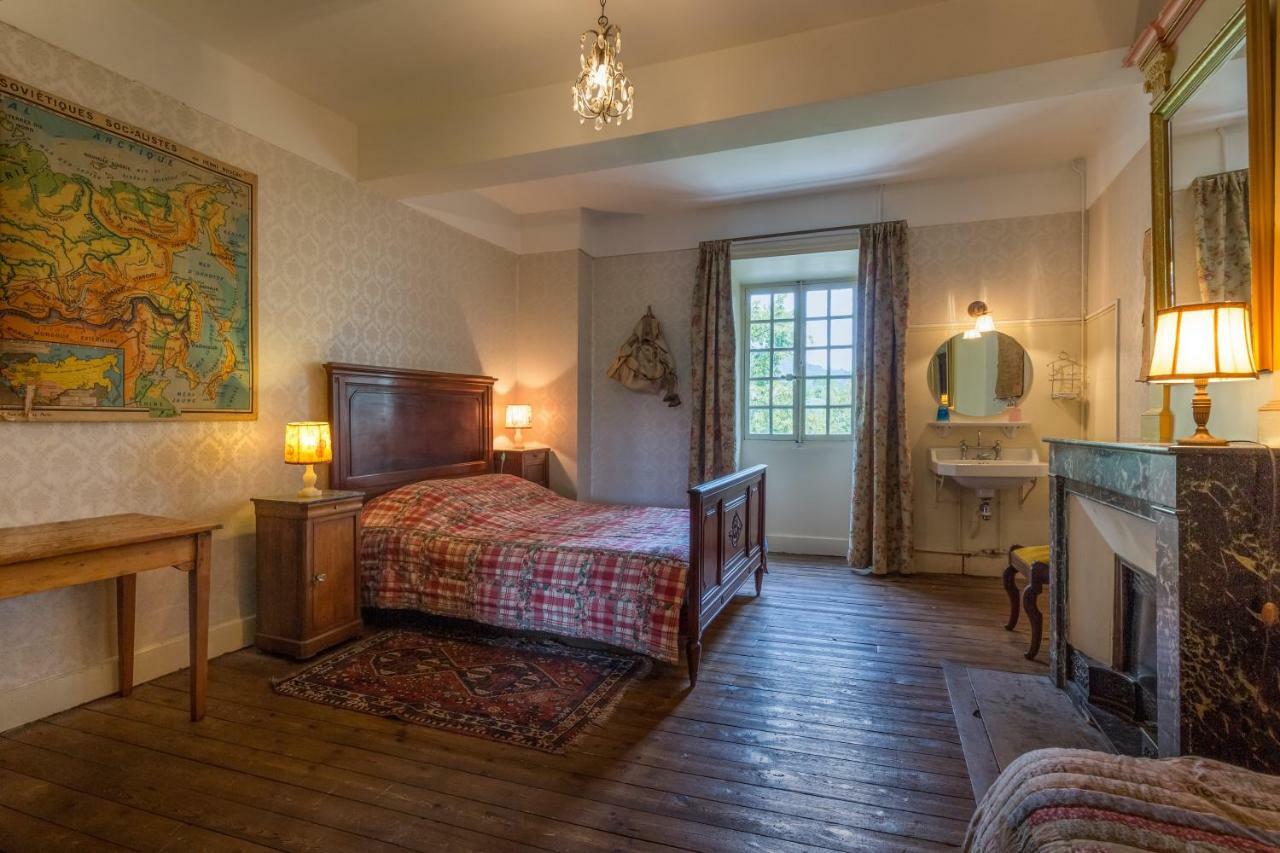 Bed and Breakfast Domaine De L'Amiral Saint-Laurent-du-Pape Exterior foto