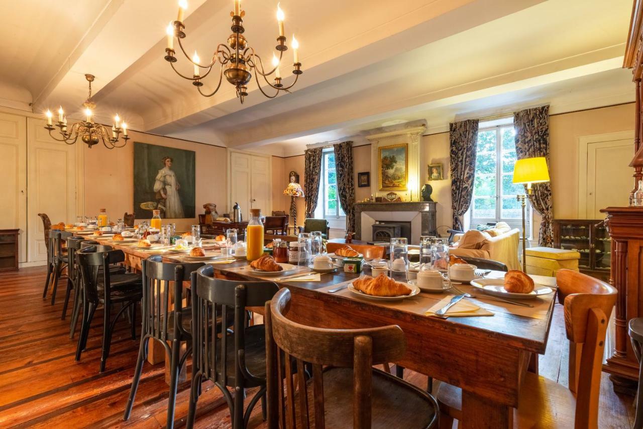 Bed and Breakfast Domaine De L'Amiral Saint-Laurent-du-Pape Exterior foto