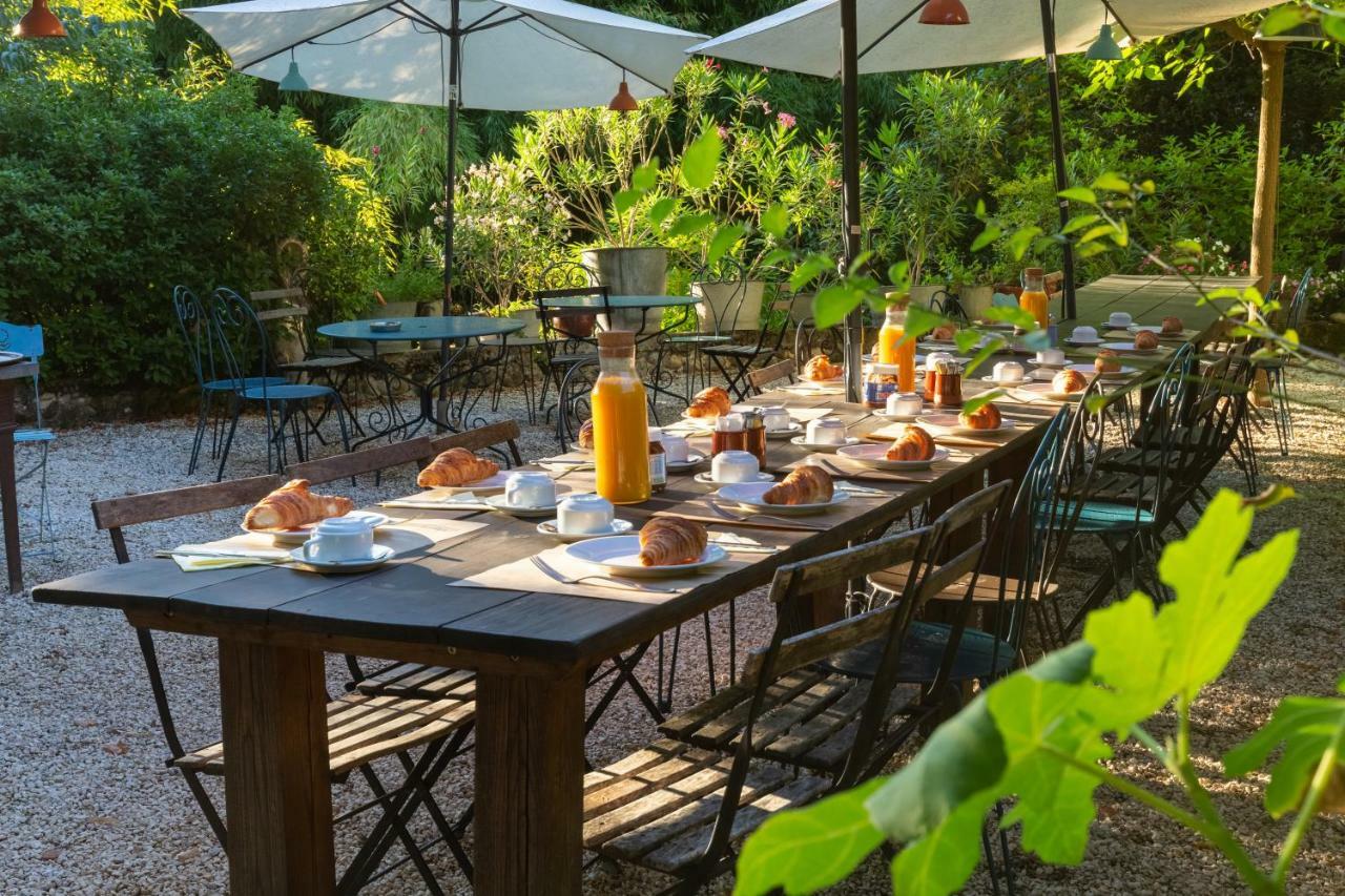 Bed and Breakfast Domaine De L'Amiral Saint-Laurent-du-Pape Exterior foto
